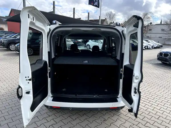 FIAT DOBLO (7/27)