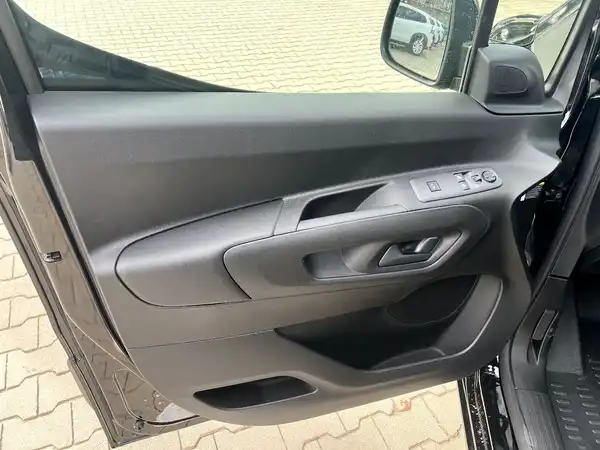 FIAT DOBLO (13/27)