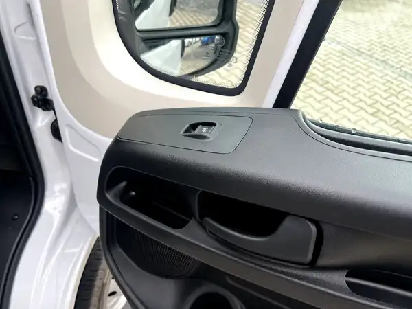 FIAT DUCATO (20/27)
