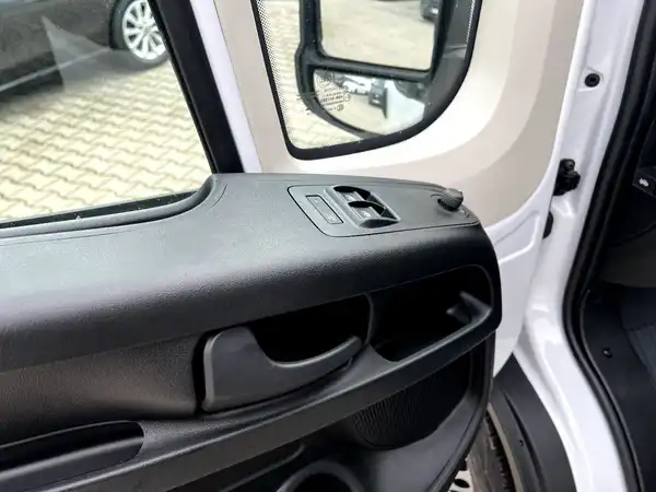 FIAT DUCATO (19/27)