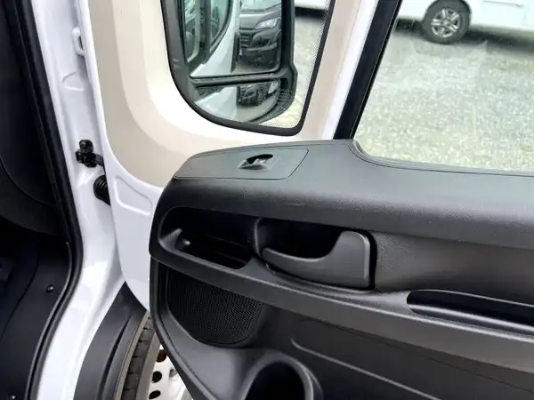 FIAT DUCATO (19/26)