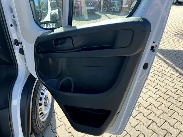 FIAT DUCATO (21/28)