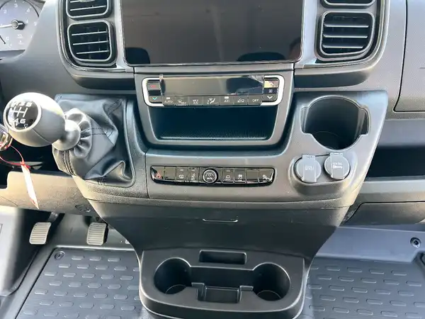 FIAT DUCATO (25/28)