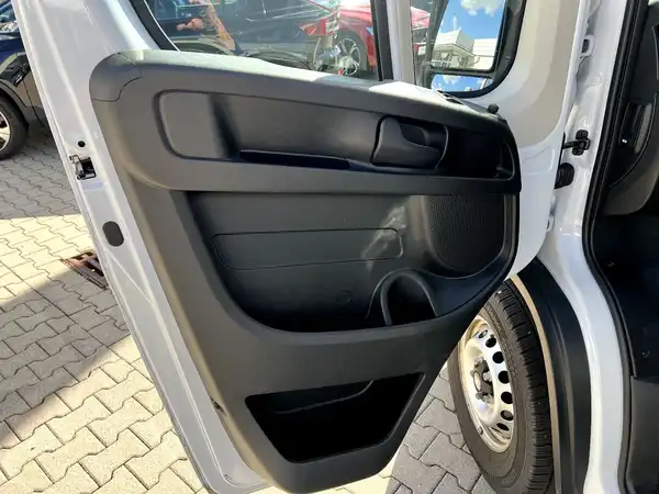 FIAT DUCATO (18/24)