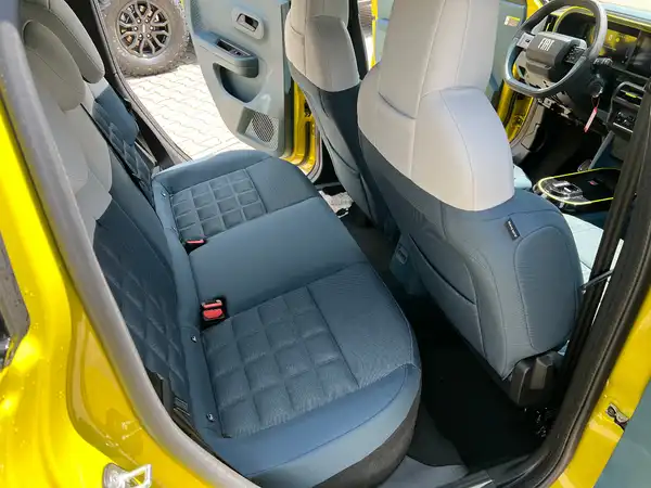 FIAT GRANDE (15/26)