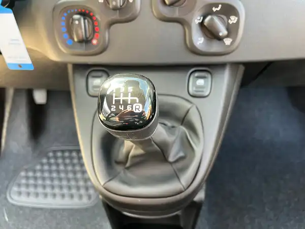 FIAT PANDA (21/25)