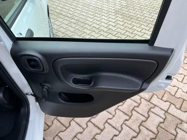 FIAT PANDA (14/25)