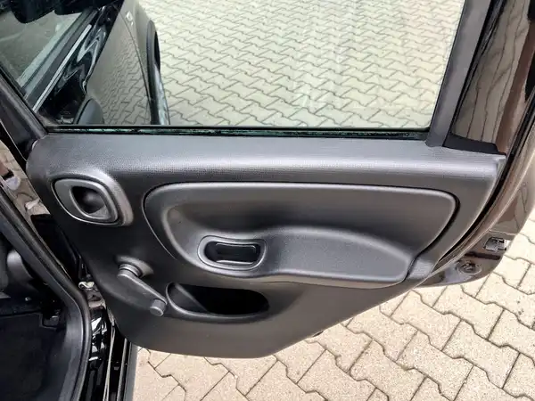 FIAT PANDA (15/26)