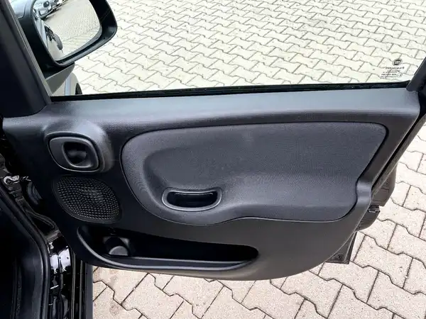 FIAT PANDA (19/26)
