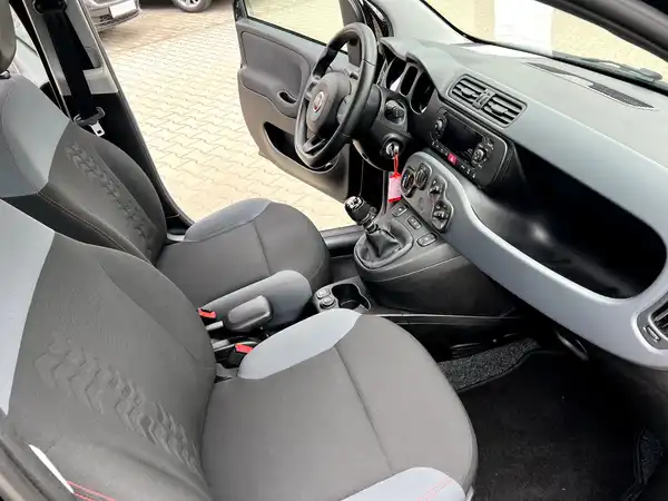 FIAT PANDA (20/27)
