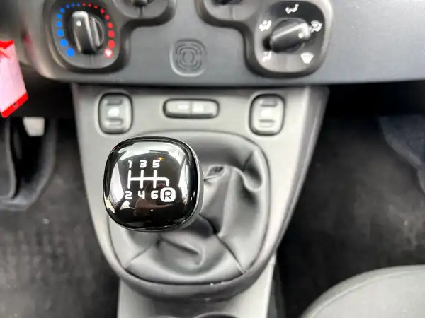 FIAT PANDA (23/27)
