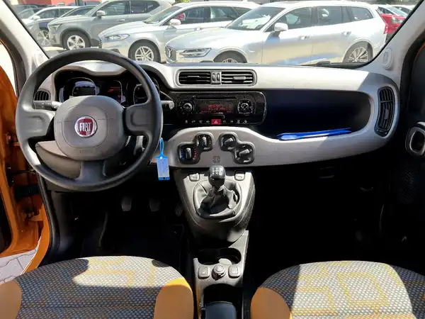 FIAT PANDA (17/26)