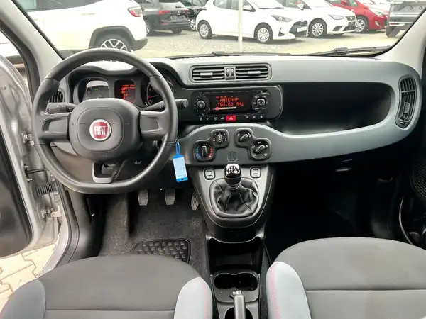 FIAT PANDA (17/26)