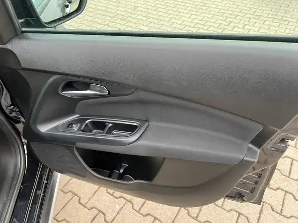 FIAT TIPO (16/23)