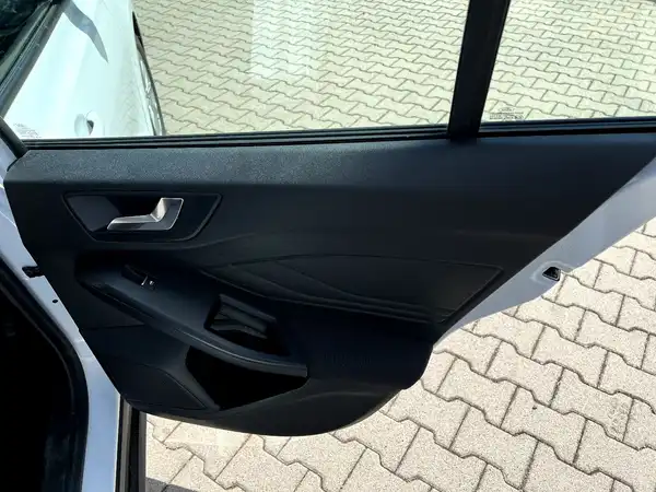 FORD CONNECT (14/27)
