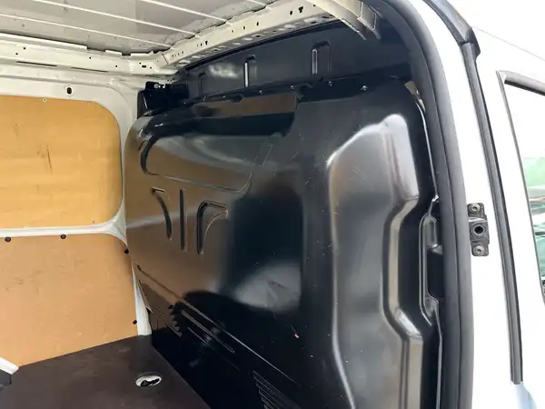 FORD CONNECT (15/28)