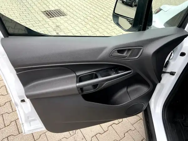 FORD CONNECT (18/28)