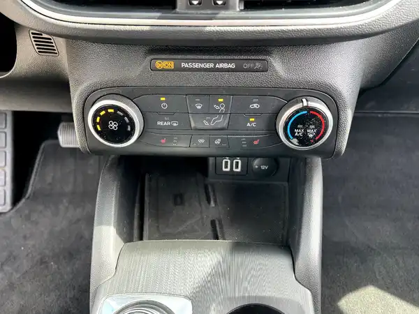 FORD CONNECT (23/26)