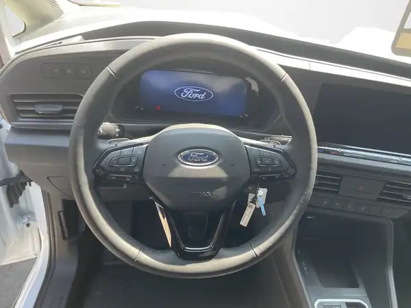 FORD CONNECT (10/17)