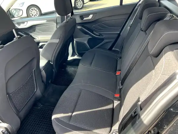 FORD CONNECT (12/27)