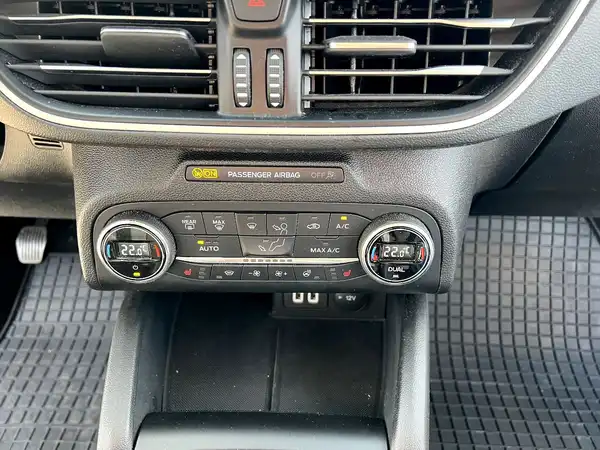 FORD CONNECT (24/27)