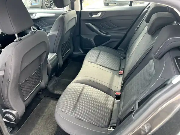 FORD CONNECT (12/27)