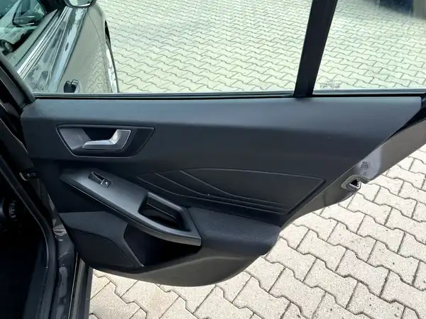FORD CONNECT (14/27)