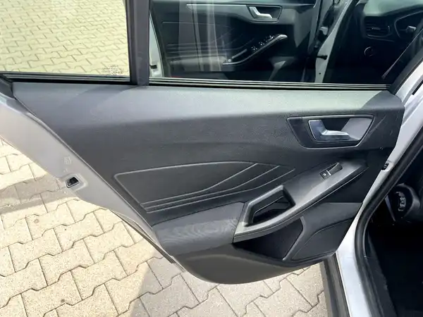 FORD CONNECT (11/28)
