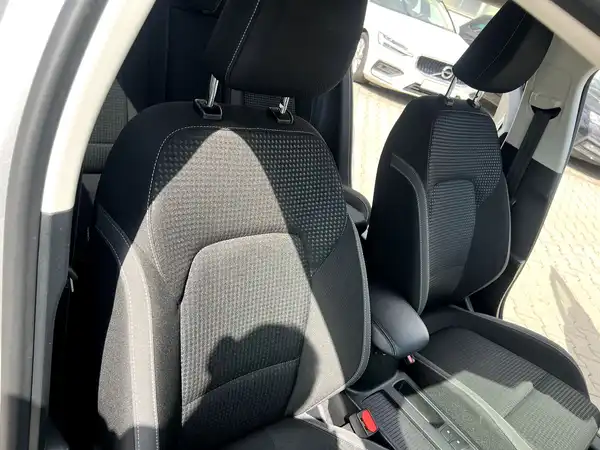 FORD CONNECT (22/28)
