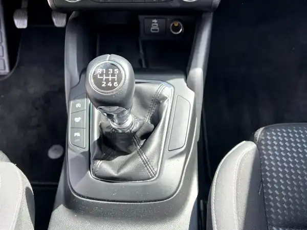 FORD CONNECT (24/28)