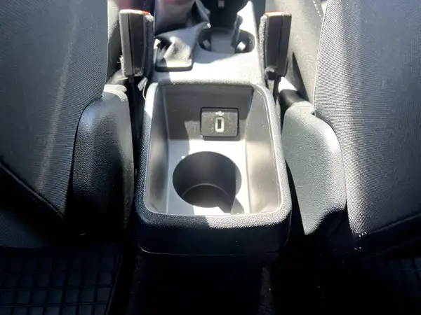 FORD CONNECT (17/27)