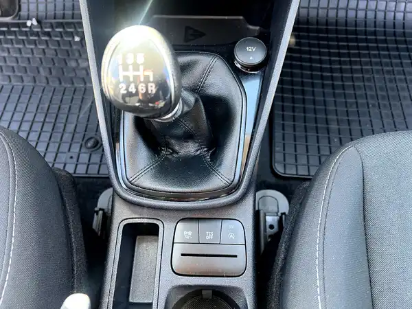 FORD CONNECT (23/27)