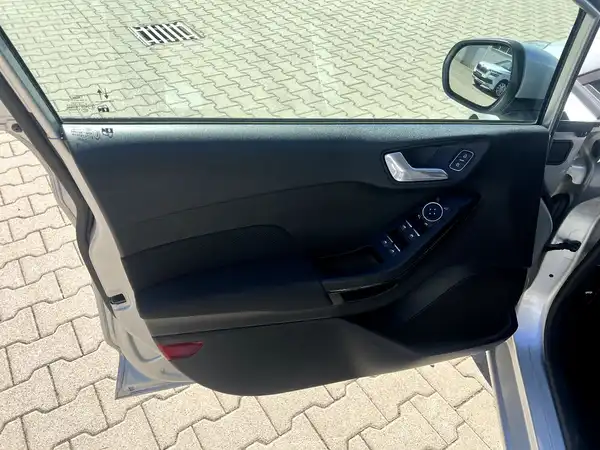 FORD CONNECT (10/27)