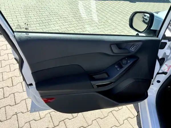FORD CONNECT (10/27)