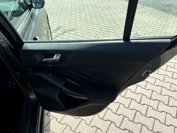 FORD CONNECT (14/26)