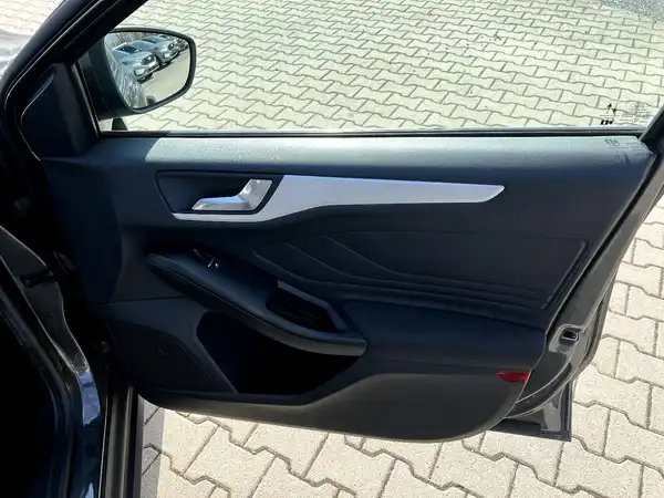 FORD CONNECT (19/26)