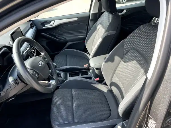 FORD CONNECT (8/26)