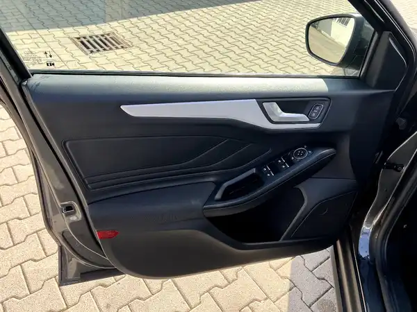 FORD CONNECT (10/26)