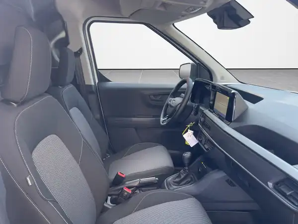 FORD COURIER (12/17)