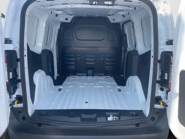 FORD COURIER (14/17)