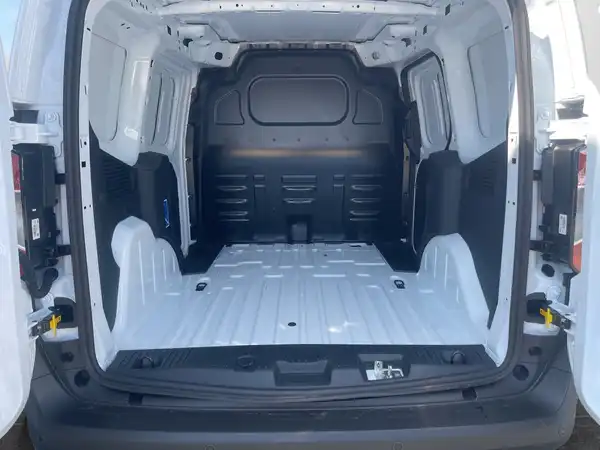 FORD COURIER (14/17)