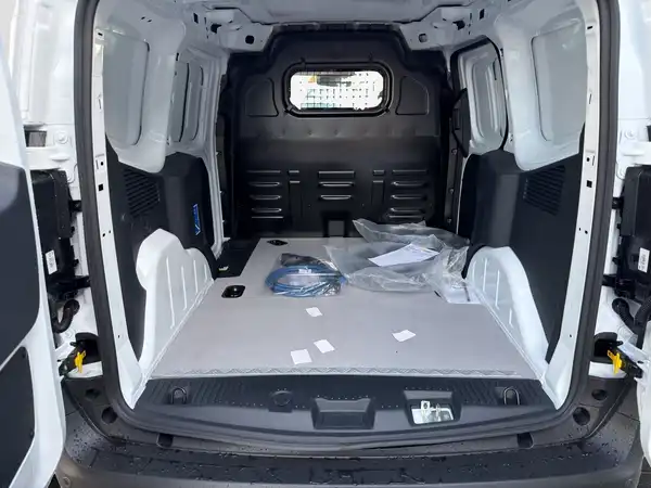 FORD COURIER (13/16)