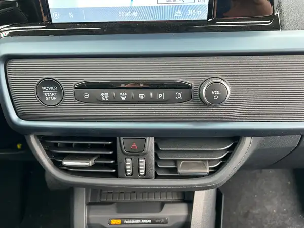 FORD COURIER (22/25)