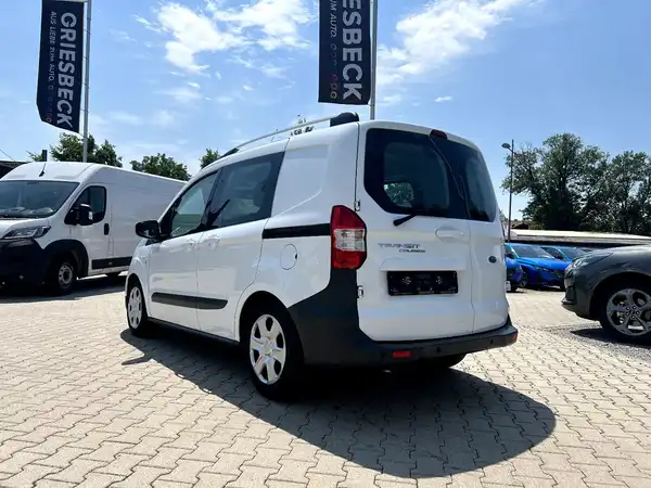 FORD COURIER (2/27)