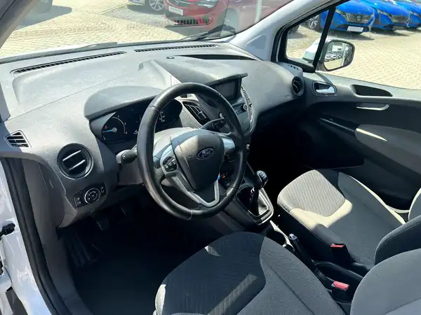 FORD COURIER (12/27)