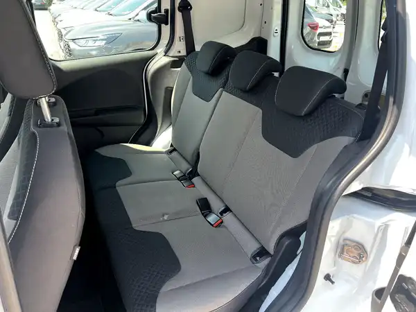 FORD COURIER (15/27)