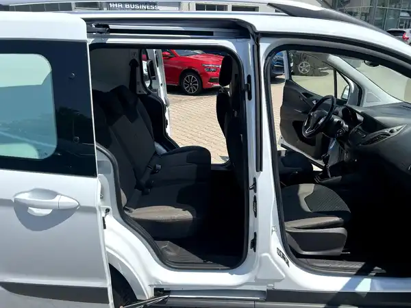 FORD COURIER (16/27)