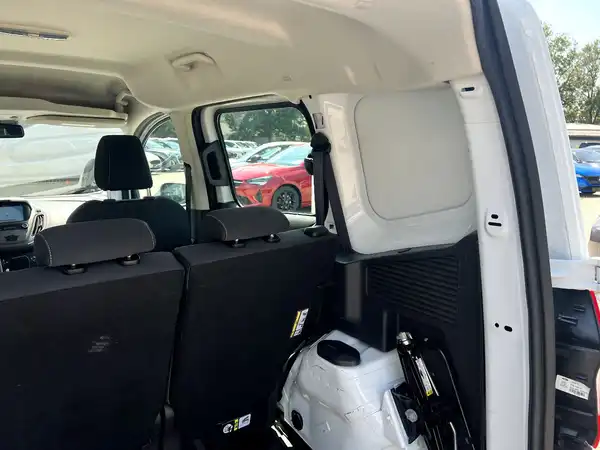 FORD COURIER (10/27)