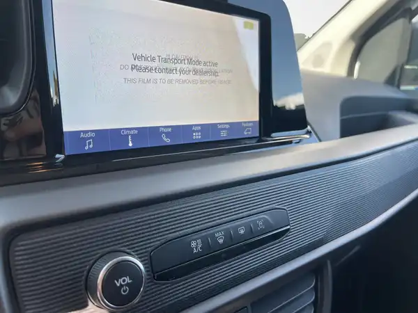 FORD COURIER (11/17)