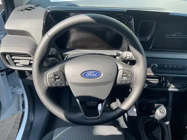 FORD COURIER (10/17)